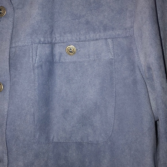 H Look Women’s Powder Blue Button Down Shirt - Picture 3 of 7